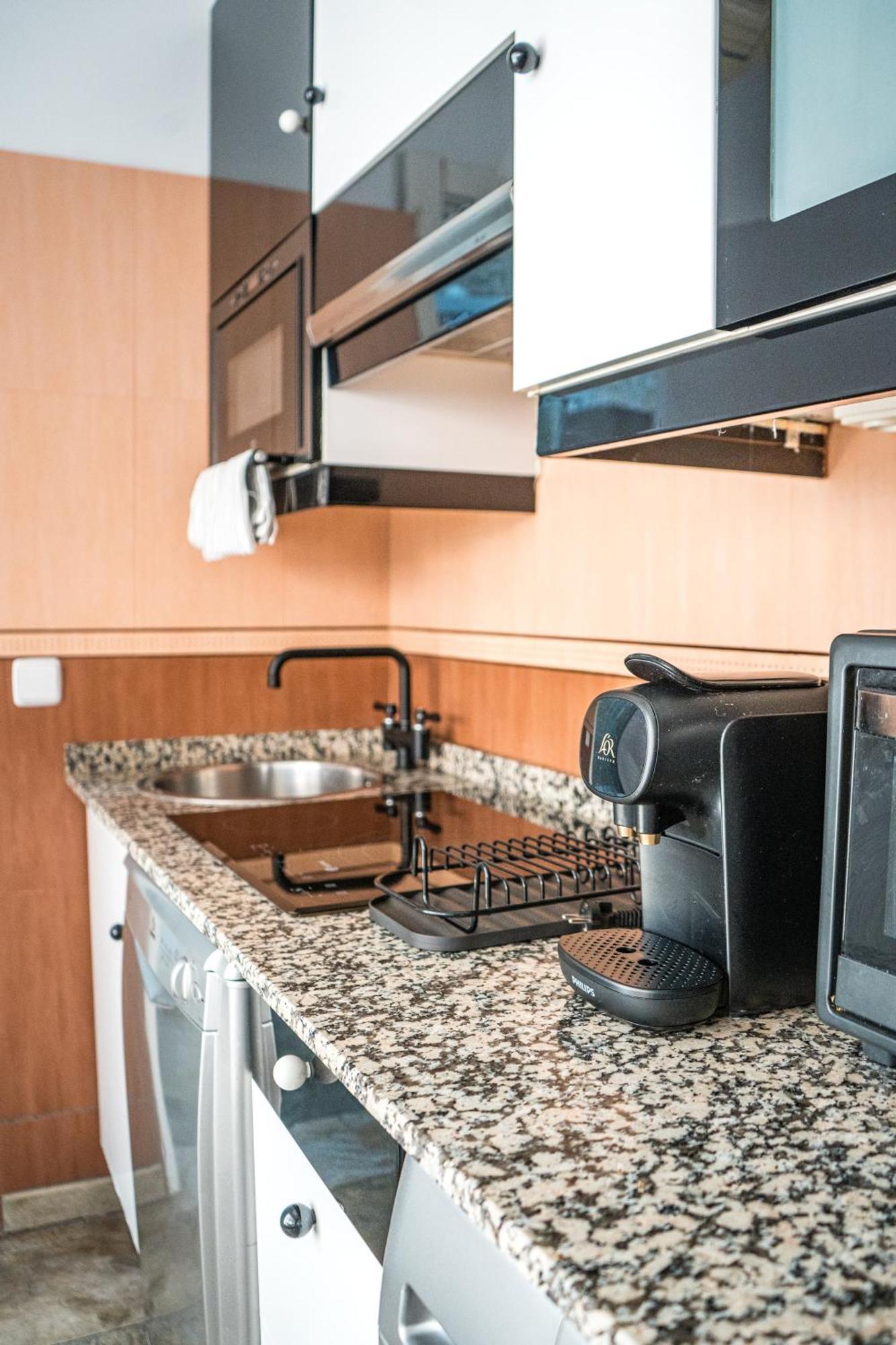 Centrico Atico En Madrid By Bebalmy Exterior foto