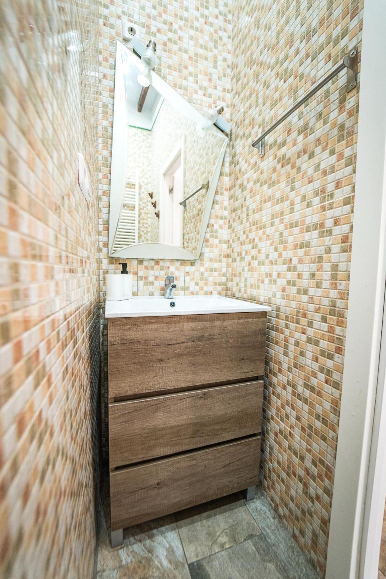 Centrico Atico En Madrid By Bebalmy Exterior foto